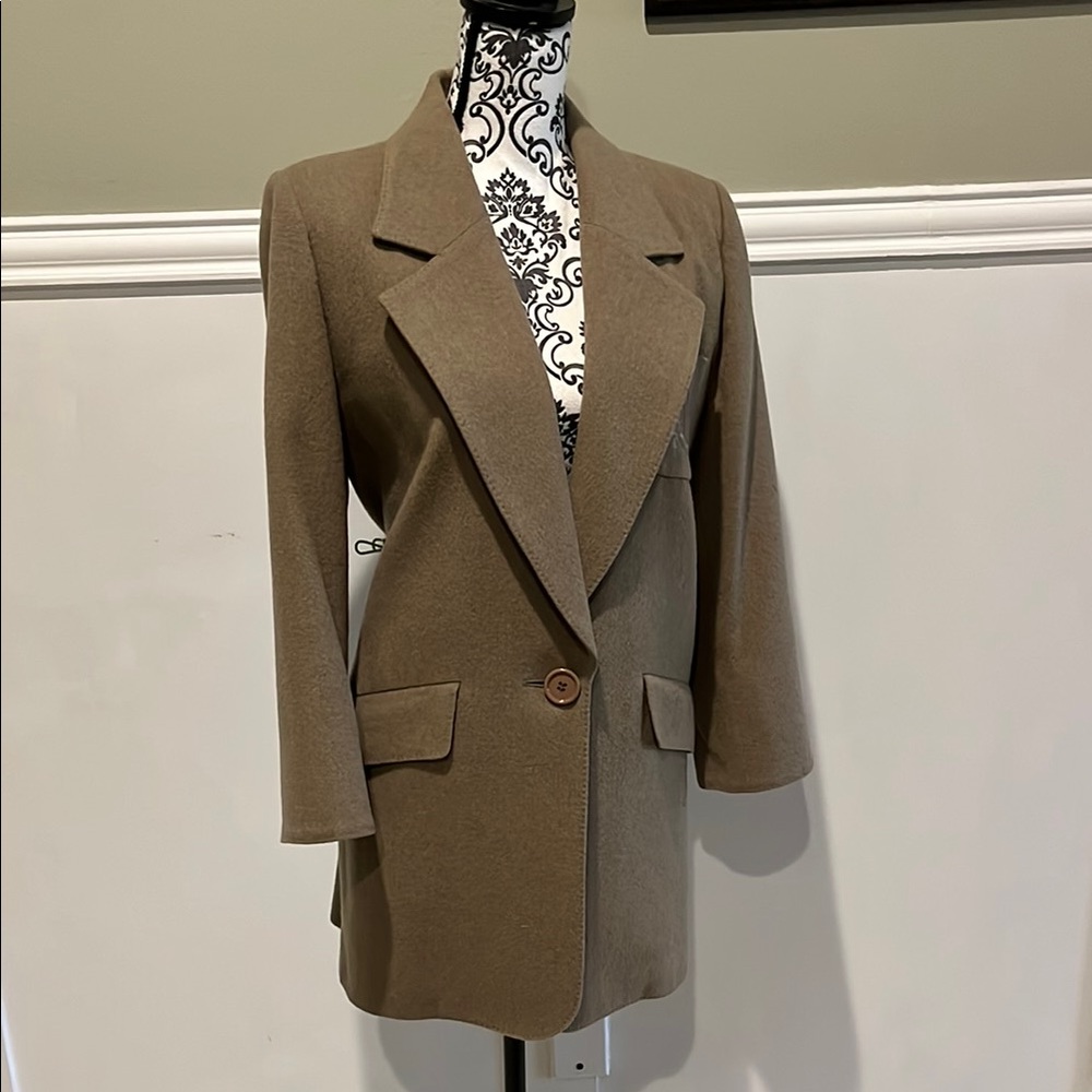Elegant Christian Dior Tan Women's Blazer Light Brown tan monogram pocket large